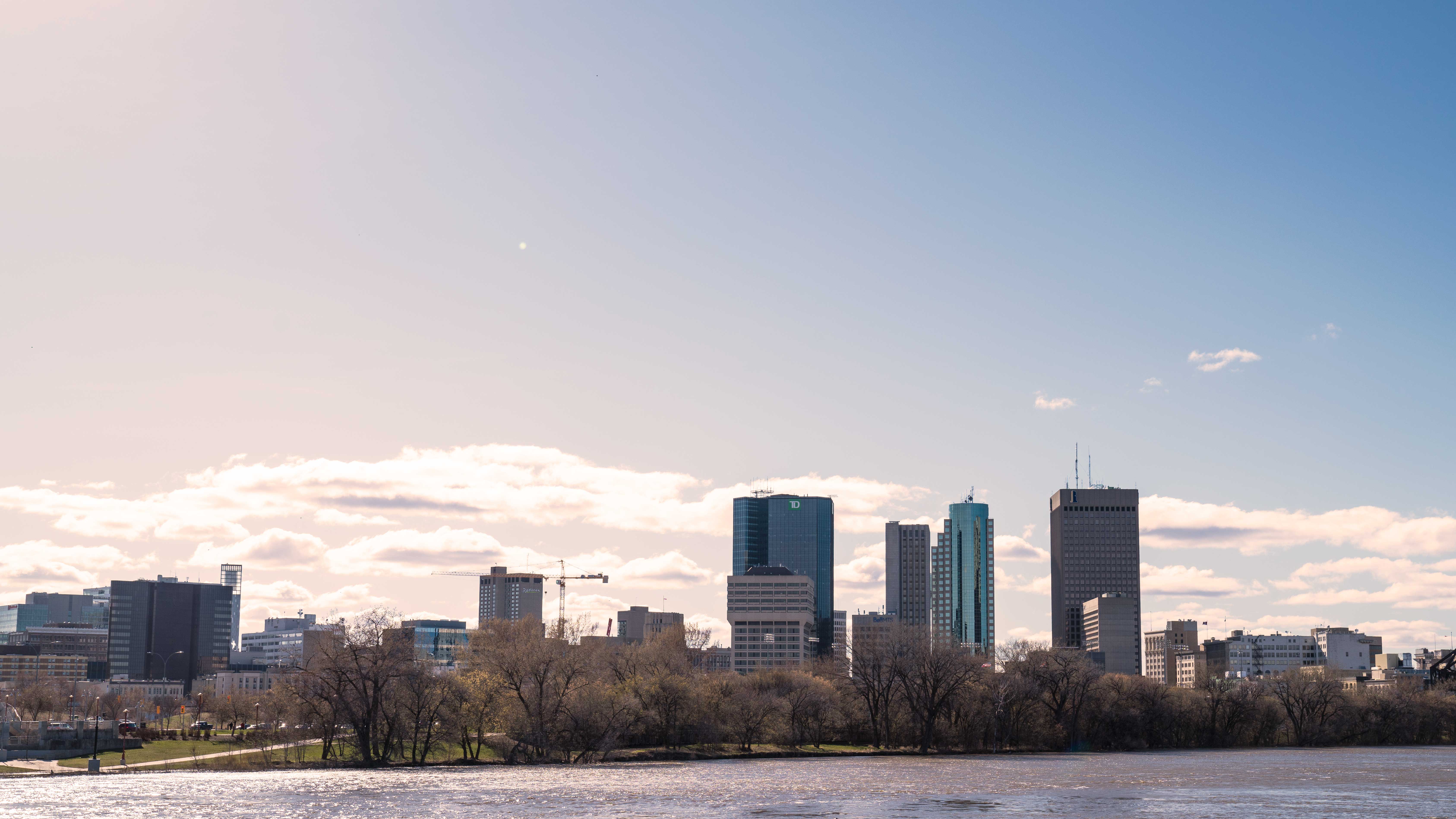 Winnipeg Skyline, Downtown Winnipeg, Crane At 300, Sky Rise, 300 Main Downtown Winnipeg Apartments