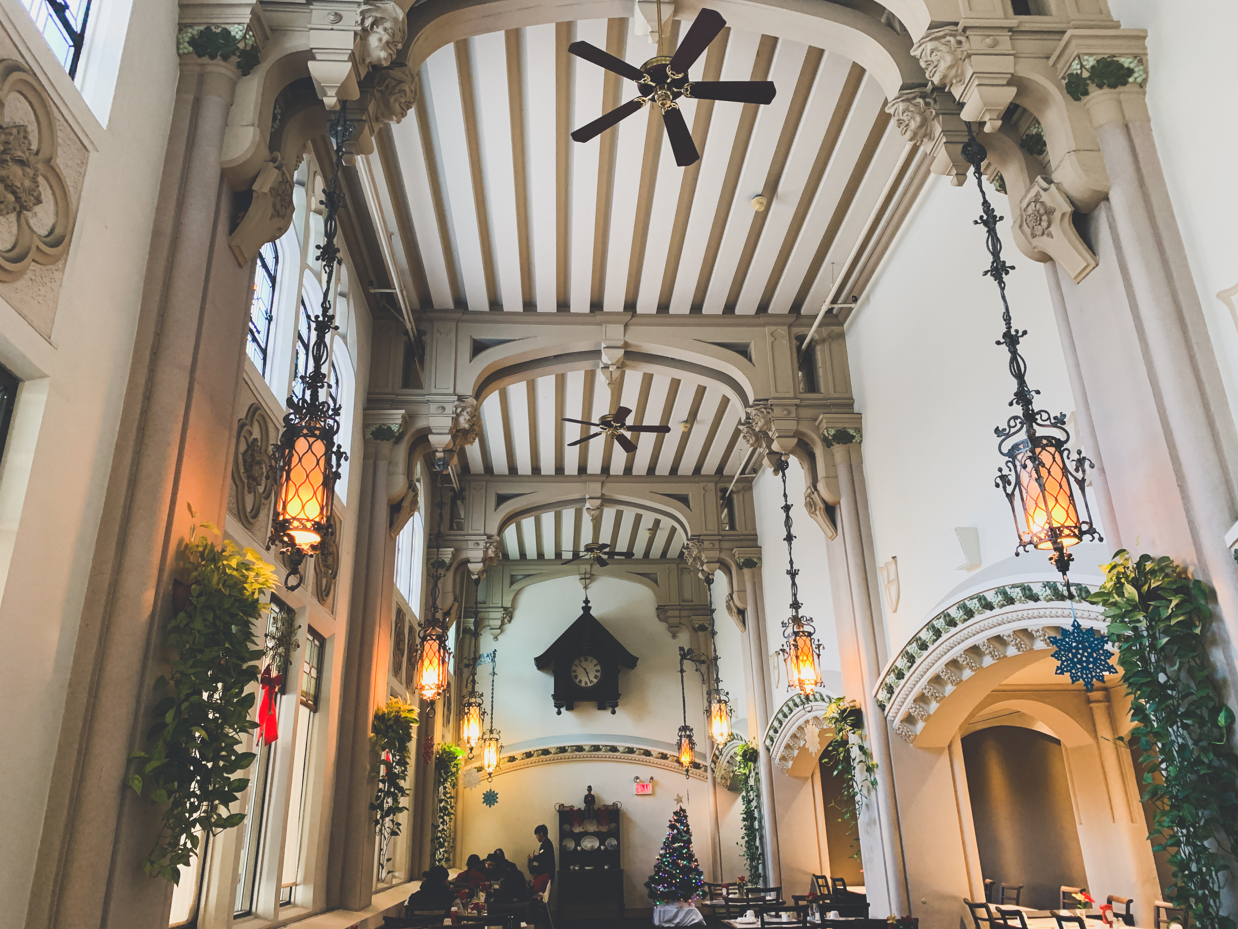 Breakfast places in Winnipeg, Downtown Winnipeg Eats, Where to go for breakfast in downtown winnipeg, breakfast places in winnipeg, downtown living, downtown winnipeg living, apartment living