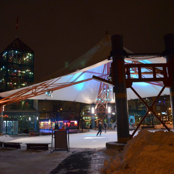 winterpeg, winter in winnipeg, the forks, things to do in winnipeg, fun things to do in winnipeg, skating at the forks